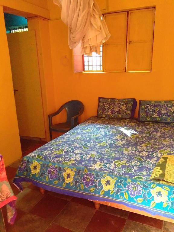 Ravi Guesthouse Hampi Zewnętrze zdjęcie
